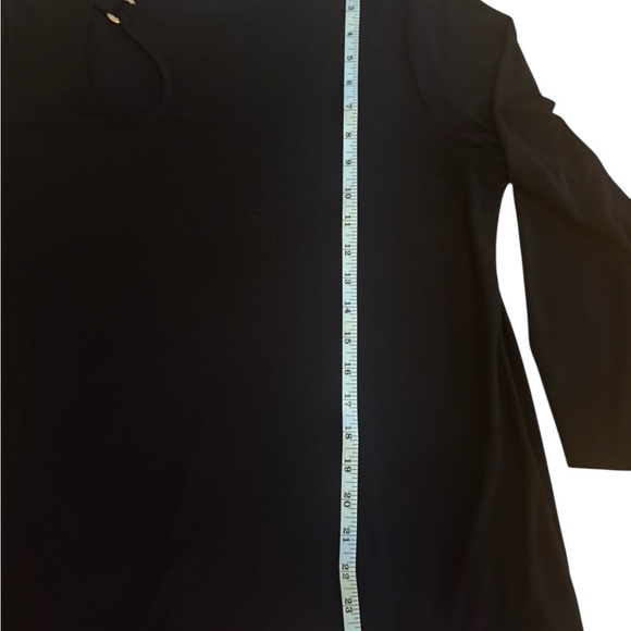 Nine West Black Long Sleeve Top | Gold Ring Neckline | Size L - Picture 5 of 6